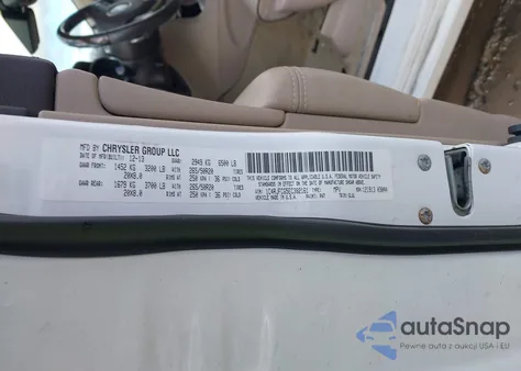 2014 Jeep Grand Cherokee Overland z USA, uszkodzony, nr VIN 1C4RJFCG5EC382161